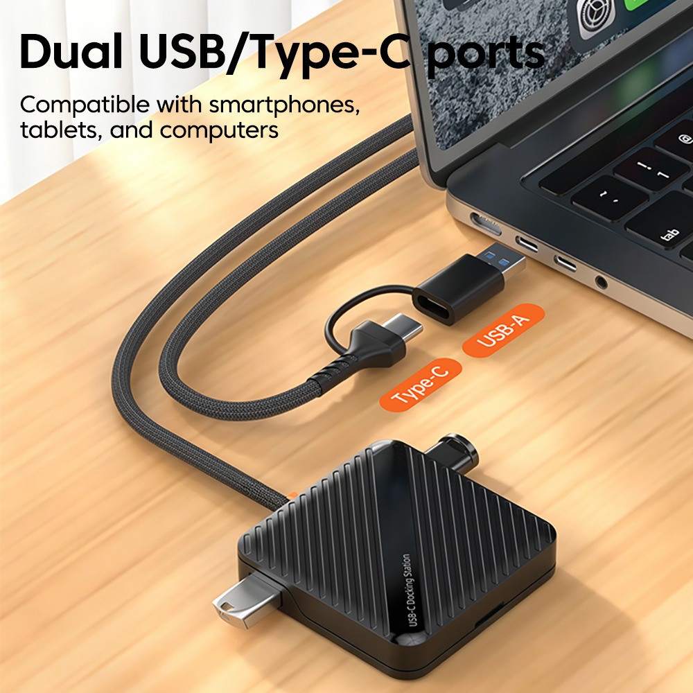 Adaptateur carte SD et boîtier de rangement 5 en 1, USB et USB-C Adaptateur carte SD et boîtier de rangement 5 en 1, USB et USB-C, vue de trois quarts