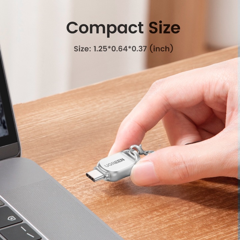 Adaptateur carte SD micro SD sur USB-C en aluminium OTG Adaptateur carte SD micro SD sur USB-C en aluminium OTG, vue de trois quarts