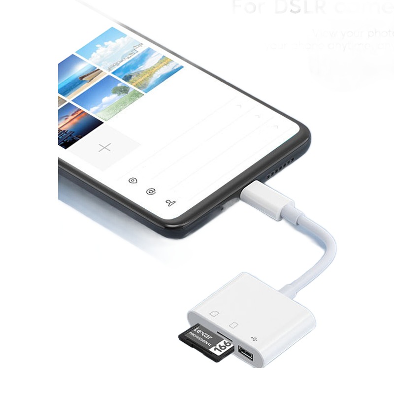 Adaptateur carte sd trois en un sur prise USB C, mode OTG Adaptateur carte sd trois en un sur prise USB C, mode OTG, vue de trois quarts