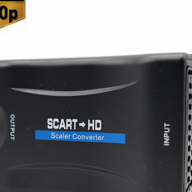 Adaptateur péritel HDMI 1080p, boîtier plat de 85 grammes Adaptateur péritel HDMI 1080p, boîtier plat de 85 grammes, vue de profil