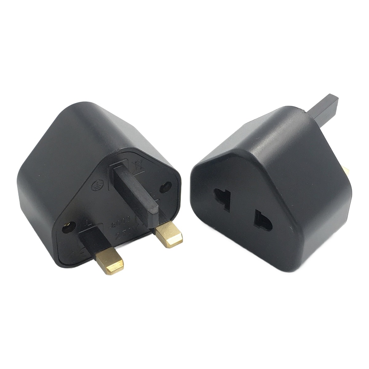 Adaptateur prise anglaise universel avec entrée standard Adaptateur prise anglaise universel avec entrée standard, vue arriere