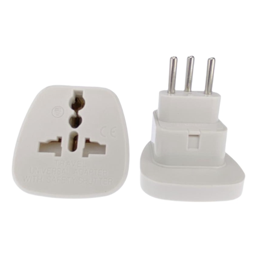 Adaptateur type J pour la Suisse, entrée universelle, noir Adaptateur type J pour la Suisse, entrée universelle, noir, vue de trois quarts