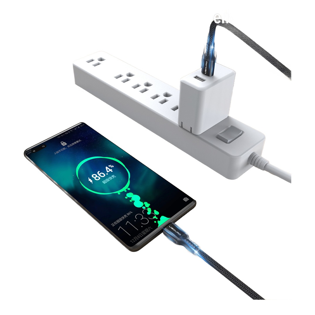 Adaptateur USB-C 20 Gbit/s et 240 W, jusqu’à 5 mètres Adaptateur USB-C 20 Gbit/s et 240 W, jusqu'à 5 mètres, vue de trois quarts
