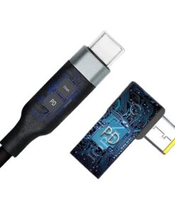 Adaptateur USB-C femelle vers embout carré d'alimentation, vue de trois quarts