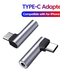 Adaptateur USB C jack 3,5 mm coude pour usage en poche, vue de trois quarts