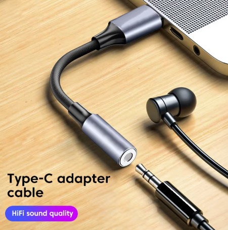 Adaptateur USB C jack 3,5 mm pour casque filaire Adaptateur USB C jack 3,5 mm pour casque filaire, vue de trois quarts