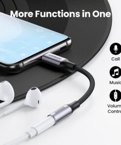 Adaptateur USB C jack court a puce audio integree, vue de trois quarts