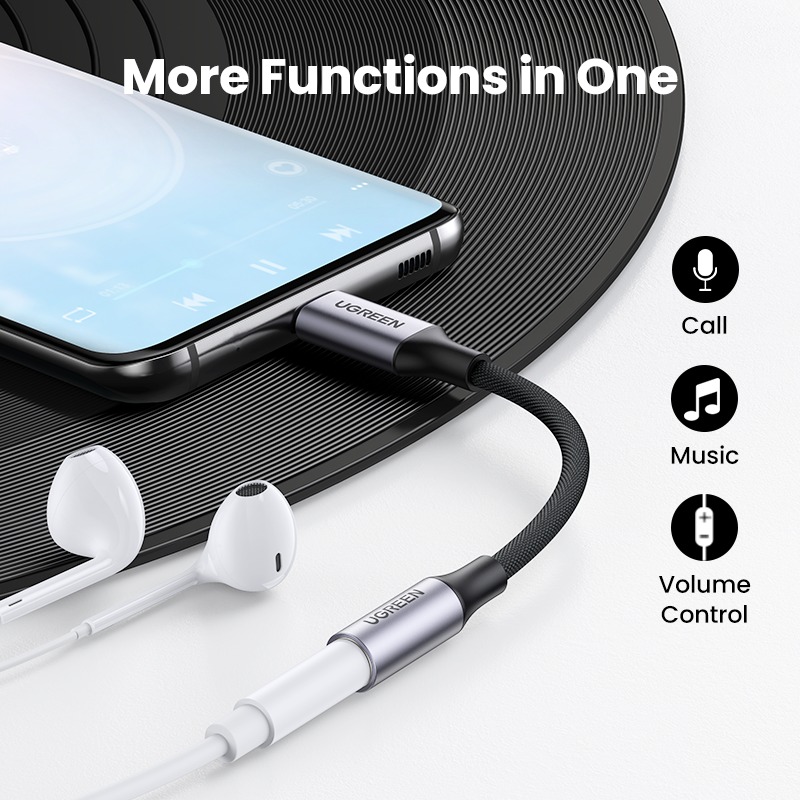 Adaptateur USB C jack court a puce audio integree Adaptateur USB C jack court a puce audio integree, vue de trois quarts