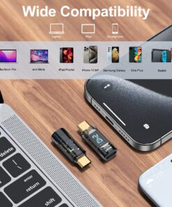 Adaptateur USB-C testeur de puissance avec écran numérique, vue de trois quarts