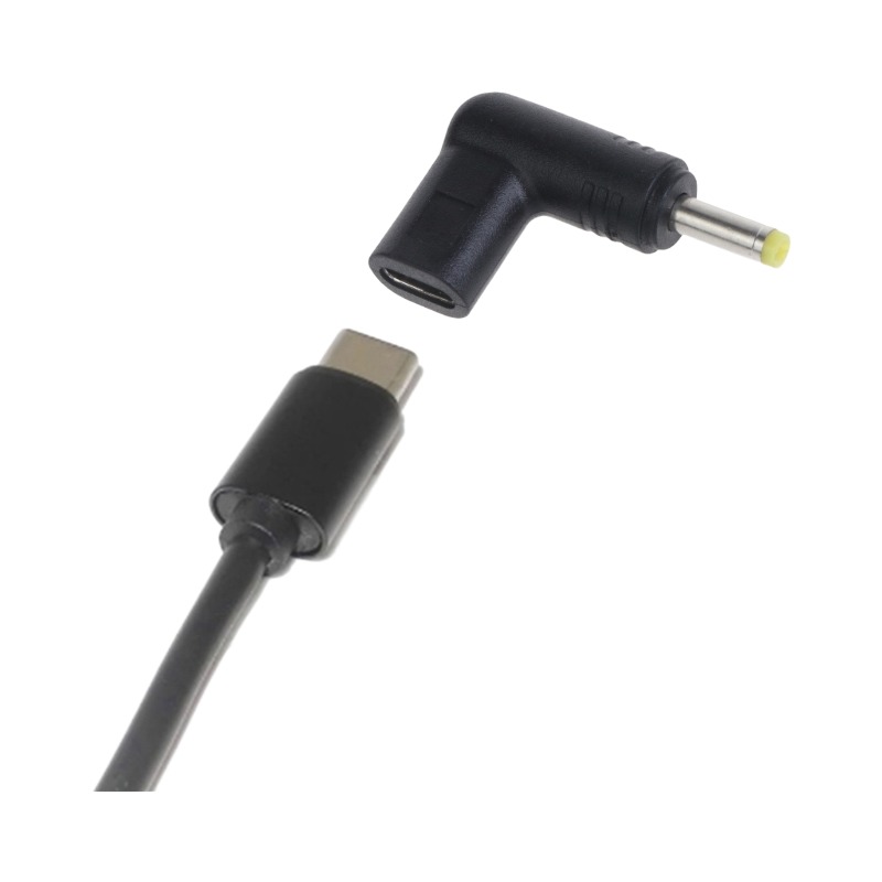 Adaptateur USB-C vers prise ronde, cinq tensions Adaptateur USB-C vers prise ronde, cinq tensions, vue de trois quarts