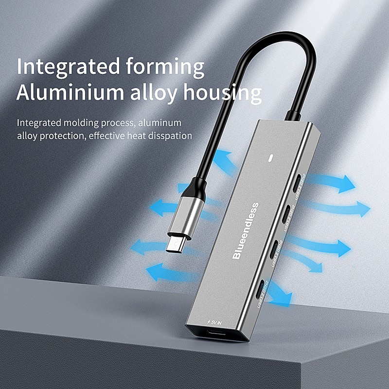 Adaptateur USB USB c, hub 4 ports USB 3.2 à 10 Gbit/s Adaptateur USB USB c, hub 4 ports USB 3.2 à 10 Gbit/s, vue de trois quarts