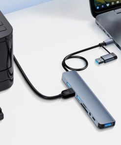 Hub USB-C 8 en 2 avec lecteur de cartes et sortie audio, detail