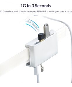 Hub USB C à clip en aluminium, cinq configurations de ports, vue de trois quarts
