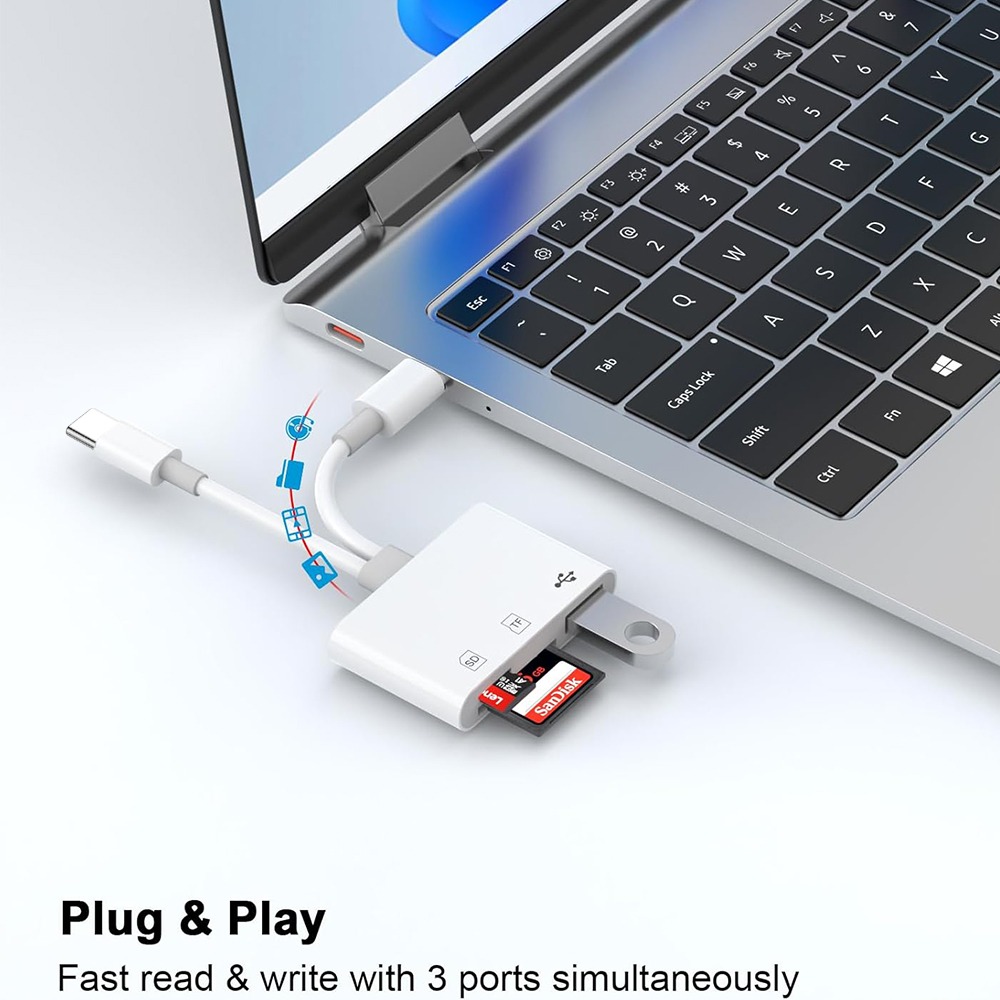 Hub USB c lecteur de cartes 5 en 1, SD, microSD et CF Hub USB c lecteur de cartes 5 en 1, SD, microSD et CF, vue de trois quarts