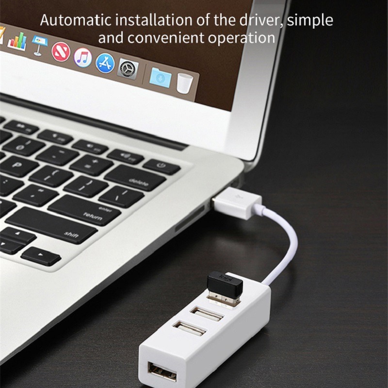 Hub USB C mini a quatre ports pour souris et clavier Hub USB C mini a quatre ports pour souris et clavier, vue de face