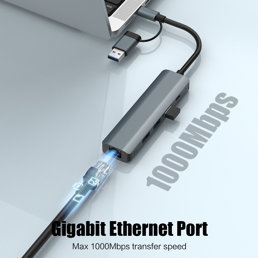 Hub USB C multiport avec quatre prises USB 3.0 Hub USB C multiport avec quatre prises USB 3.0, vue de trois quarts