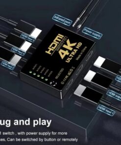 Splitter HDMI cinq entrées avec télécommande infrarouge, vue de trois quarts
