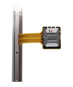 Adaptateur double SIM et carte microSD pour tiroir hybride, nappe souple, vue de trois quarts