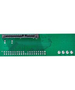 Adaptateur IDE SATA pour un disque SATA sur une carte IDE, vue de trois quarts