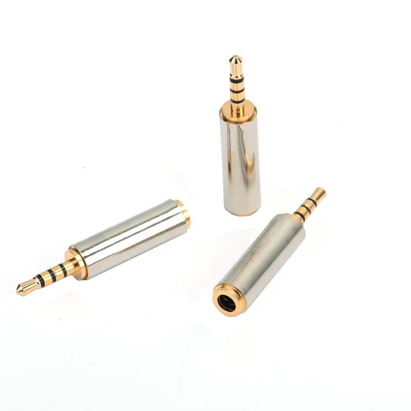 Adaptateur jack 2,5 vers 3,5 mm stéréo doré, ou sens inverse Adaptateur jack 2,5 vers 3,5 mm stéréo doré, ou sens inverse, vue de face