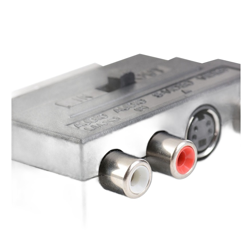Adaptateur péritel RCA et S-Vidéo avec sélecteur entrée ou sortie Adaptateur péritel RCA et S-Vidéo avec sélecteur entrée ou sortie, vue de trois quarts
