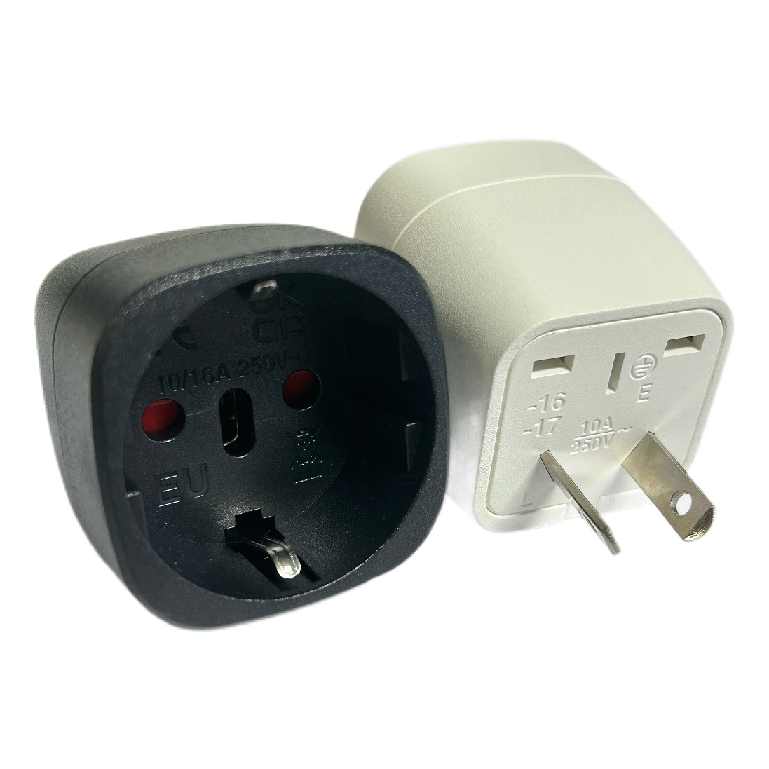 Adaptateur prise Australie type I en cube, pour fiche européenne Adaptateur prise Australie type I en cube, pour fiche européenne, detail