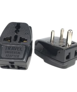 Adaptateur prise Inde trois prises, type D, noir ou blanc, vue de trois quarts