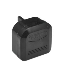 Adaptateur prise Malte type G avec fusible, entrée deux broches, vue de face