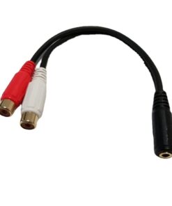 Adaptateur RCA vers jack, deux RCA femelles et prise 3,5 mm femelle, vue de trois quarts